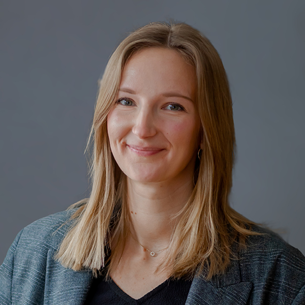 Amandine ROLLET – Riva & Associes
